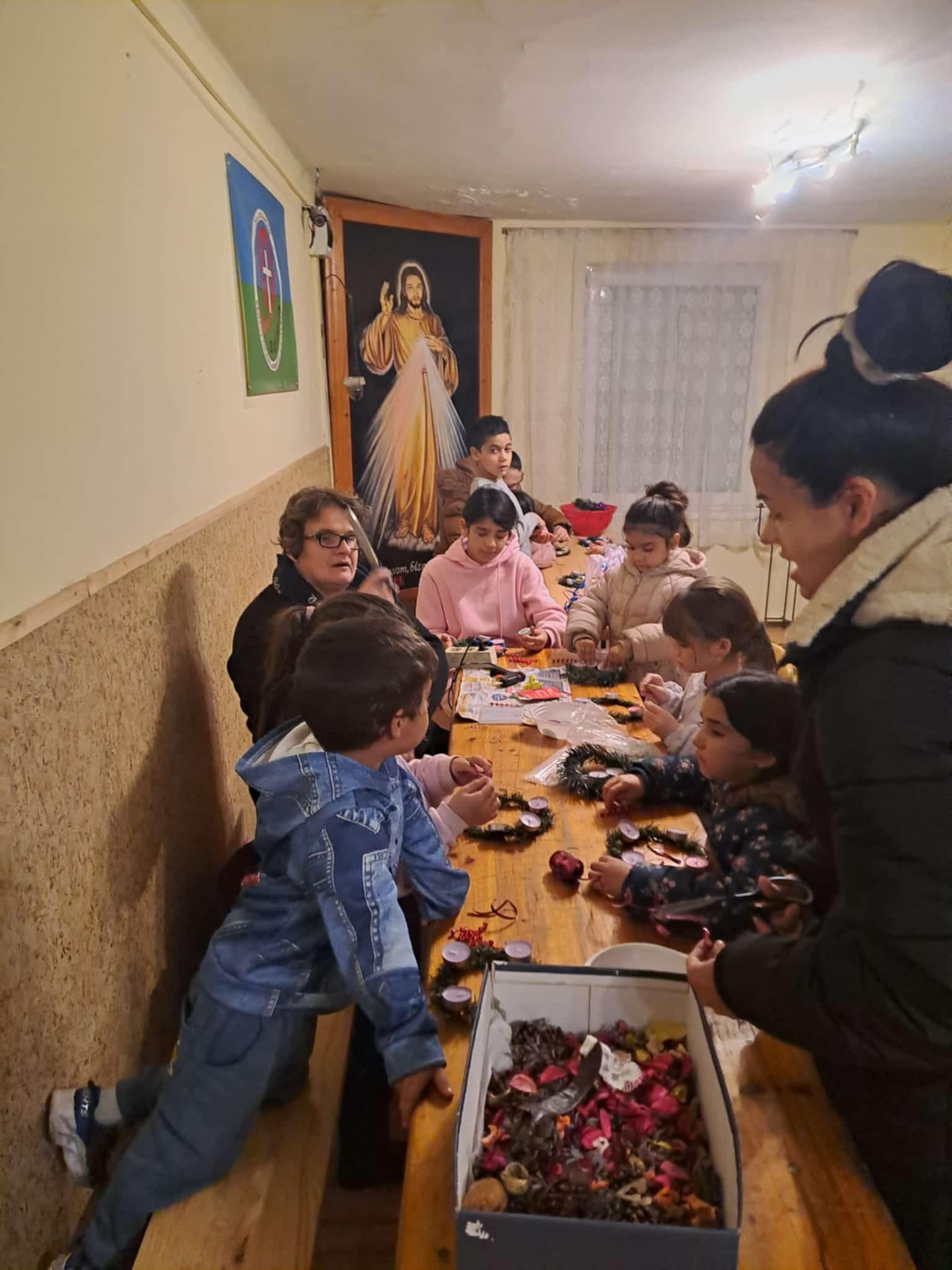 Adventi koszorúkészítés: Együtt készülődtünk az ünnepekre